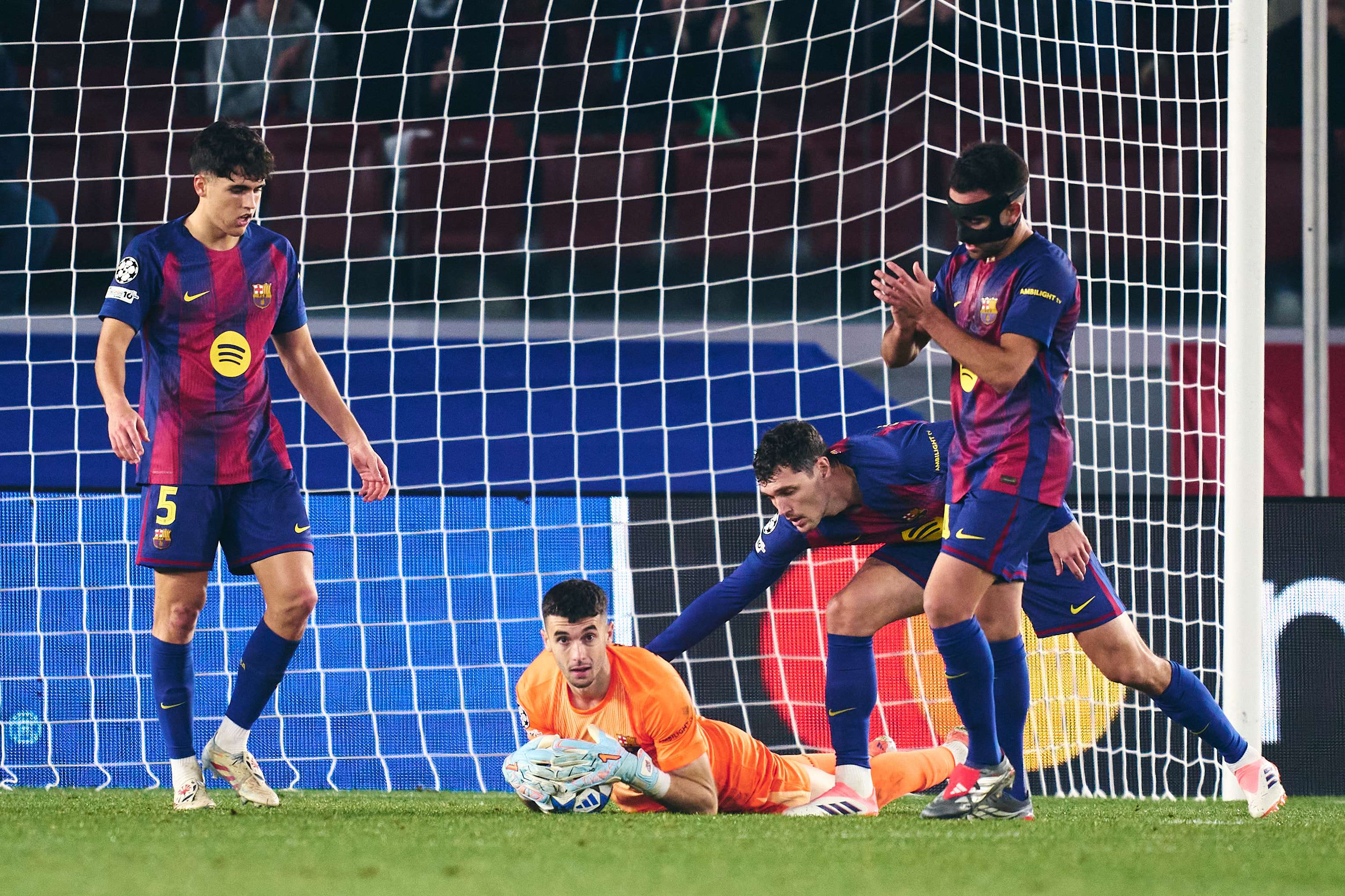 Flick confirma que Joan García no jugará la Copa pero no su relevo: "Aún no está decidido"