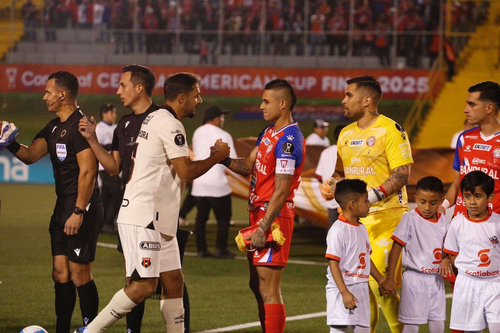xelaju vs alajuelense.