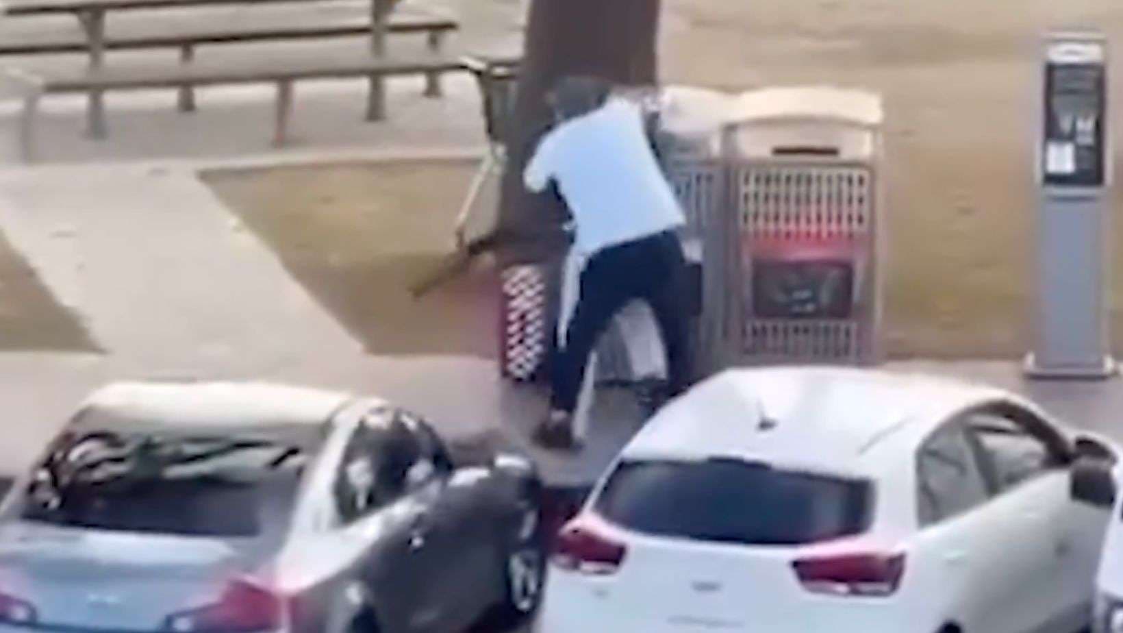 El "héroe" del atentado de Sídney recibe una donación de más de 2 millones de dólares