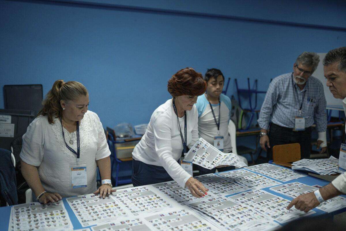 Comisión electoral analiza propuestas para modernizar el conteo de votos