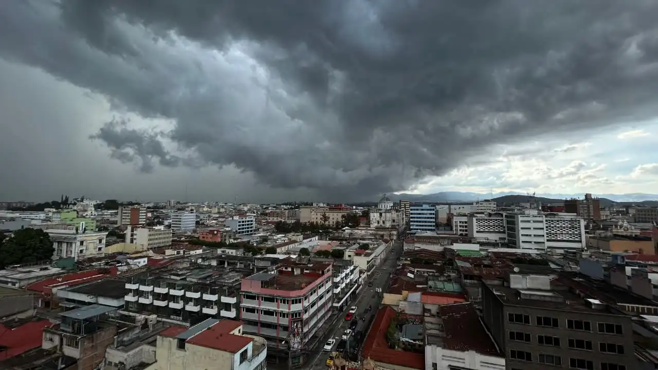 Así arranca 2026: nublados, lloviznas y frío en gran parte del país