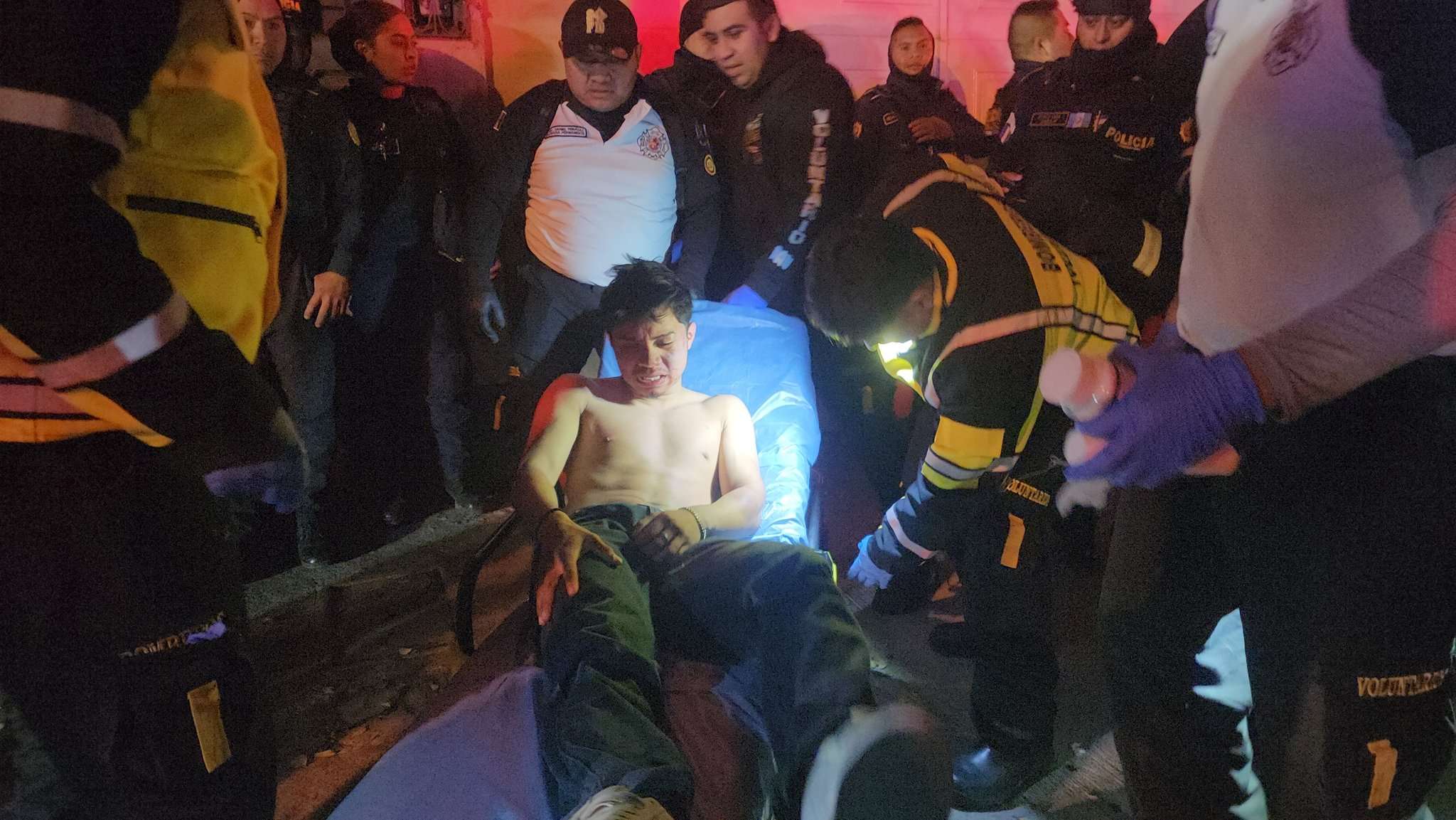 Ataque a agentes desata persecución policial en el Centro Histórico