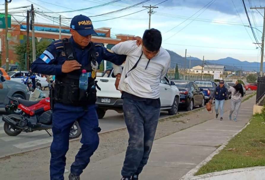 Detenido en Quetzaltenango.