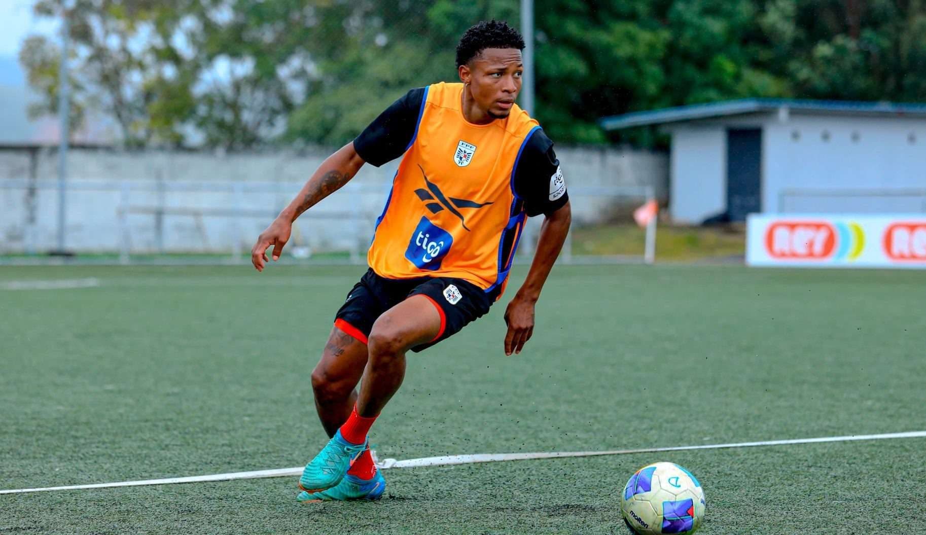 Janpol Morales: ficha técnica del nuevo extremo de Comunicaciones