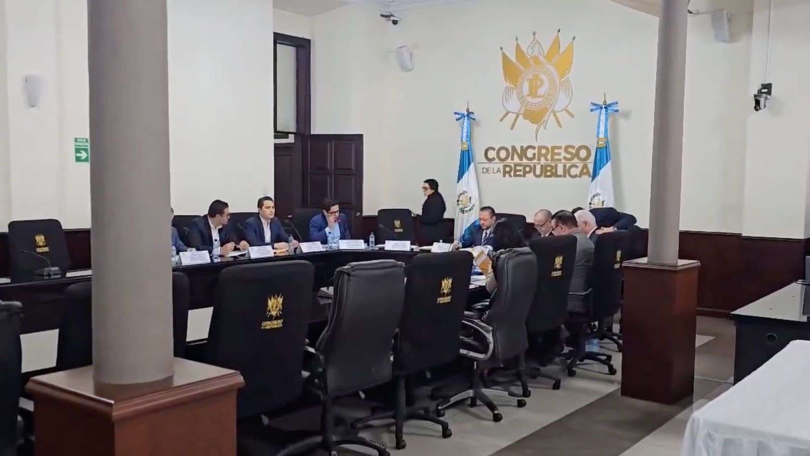 Comisión Postuladora del TSE avanza en selección de 20 candidatos