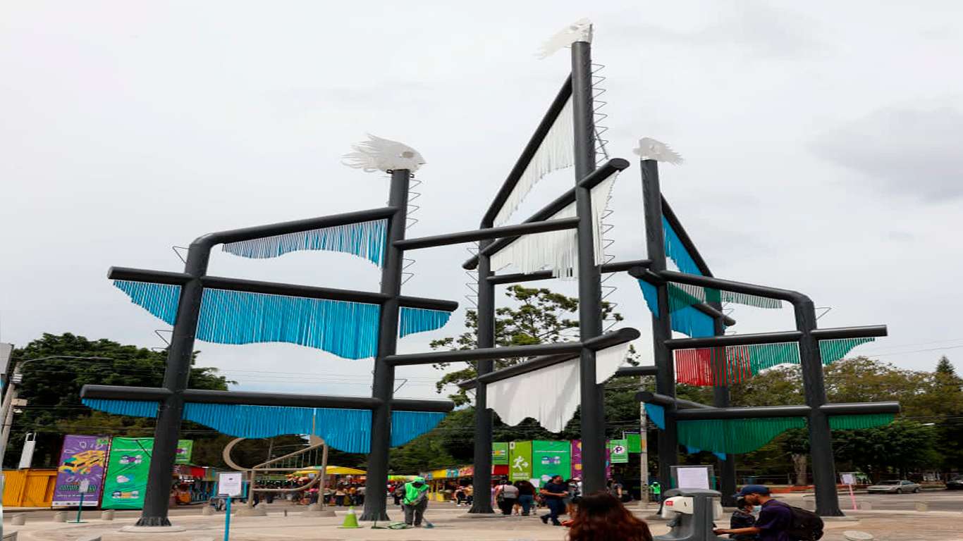 Escultura-de-la-Familia