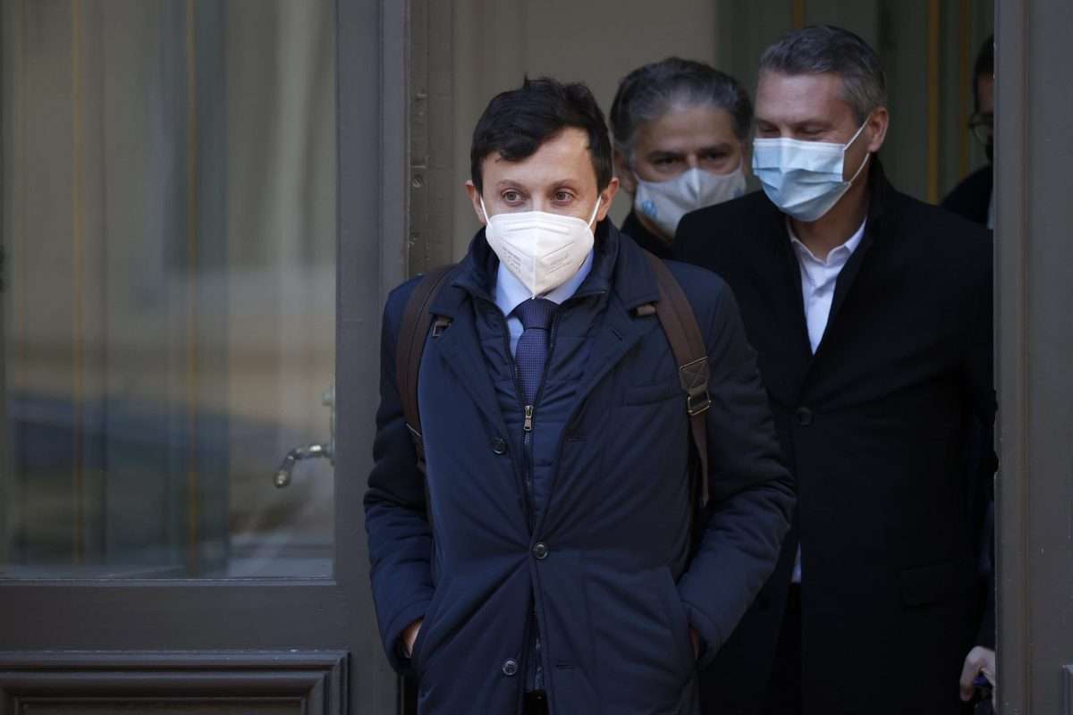 El presidente del Olympique de Marsella, el español Pablo Longoria (i), en una imagen de archivo. EFE/EPA/YOAN VALAT/