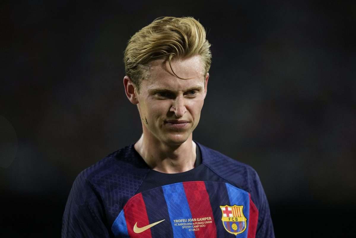 Frenkie de Jong, durante el partido del trofeo Joan Gamper ante Pumas. EFE/Alejandro García