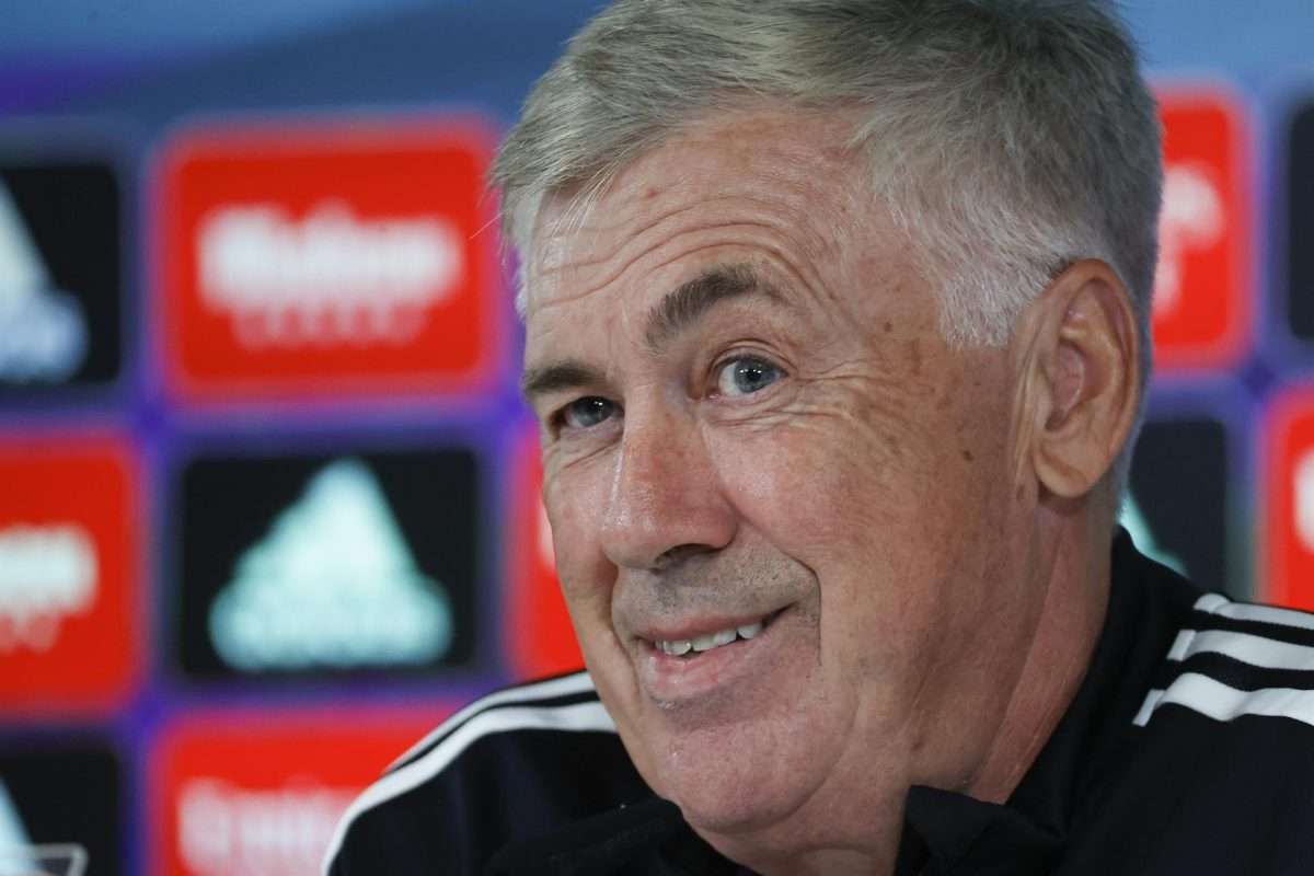 El entrenador del Real Madrid, Carlo Ancelotti, durante la rueda de prensa en vísperas del primer partido de Liga de mañana frente al Almería. EFE/Juan Carlos Hidalgo
