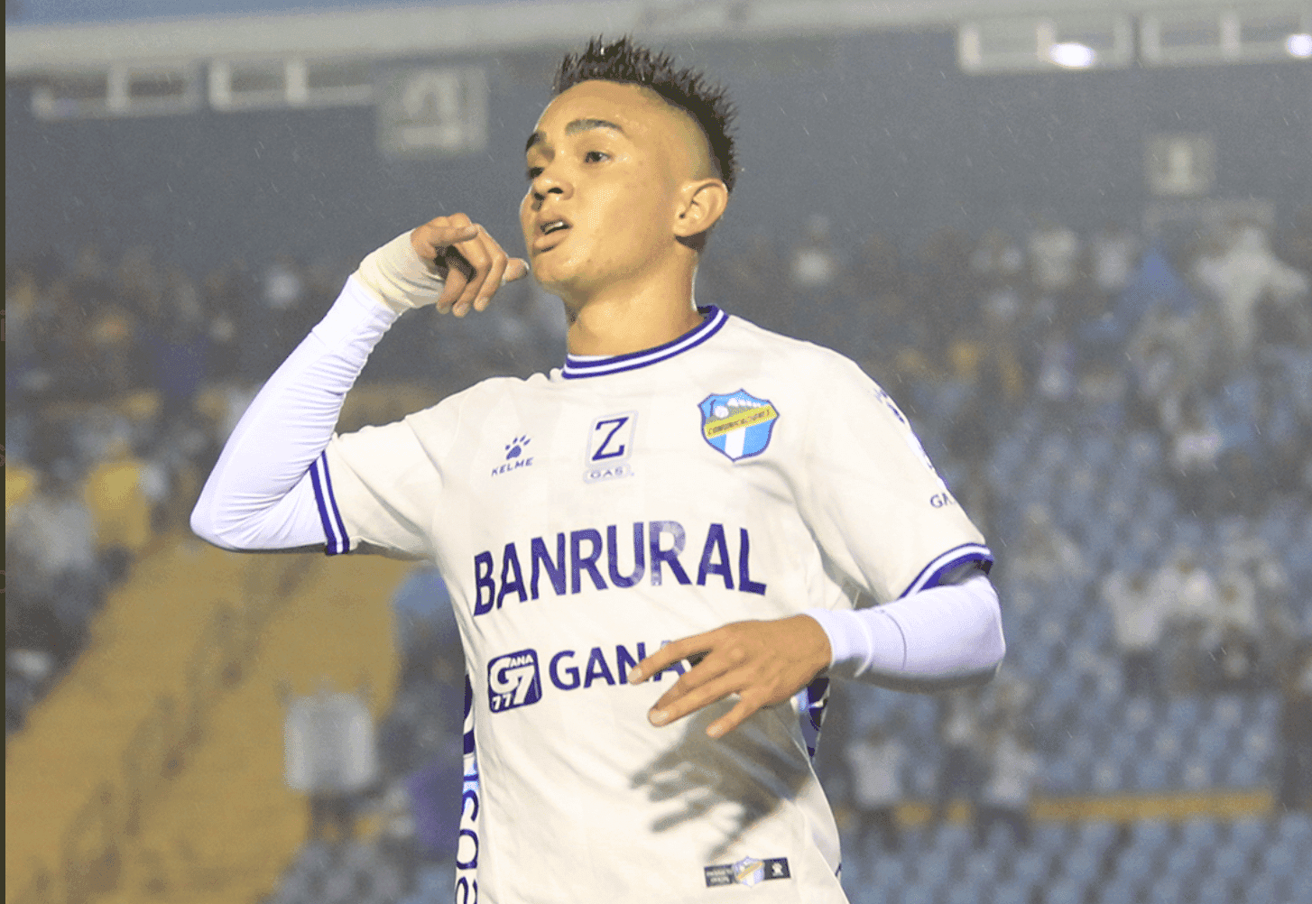 Óscar Santis Comunicaciones