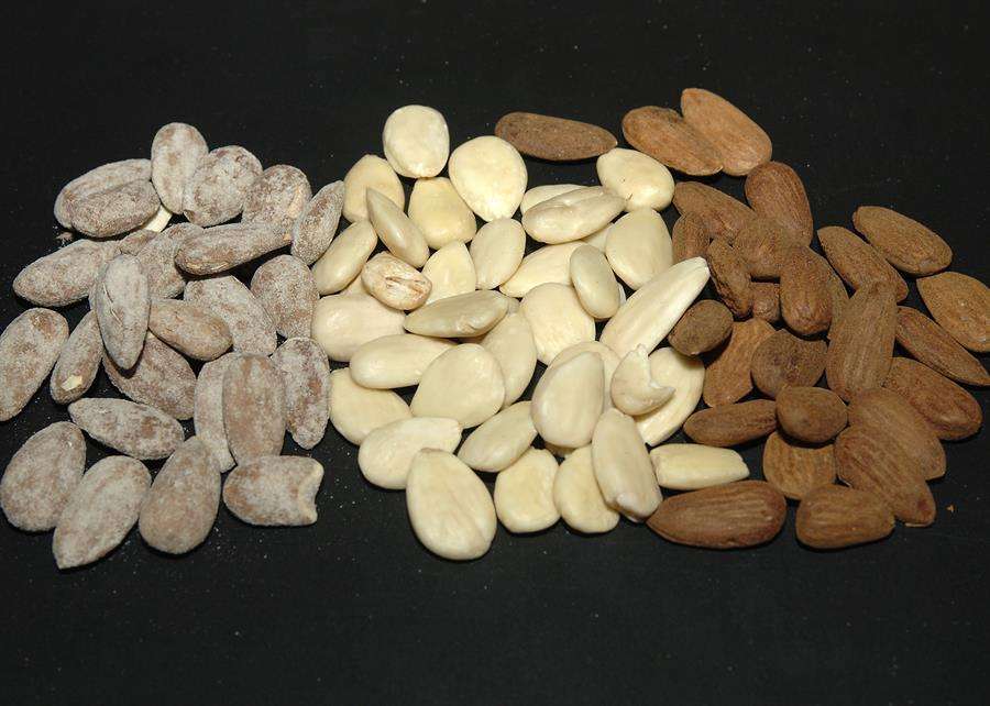 Expertos sugieren cambiar hábitos y comer almendras en el Día del Corazón