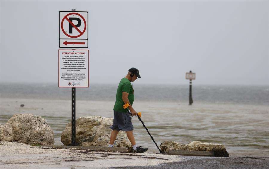 Ian toca tierra en Florida como un huracán potencialmente catastrófico