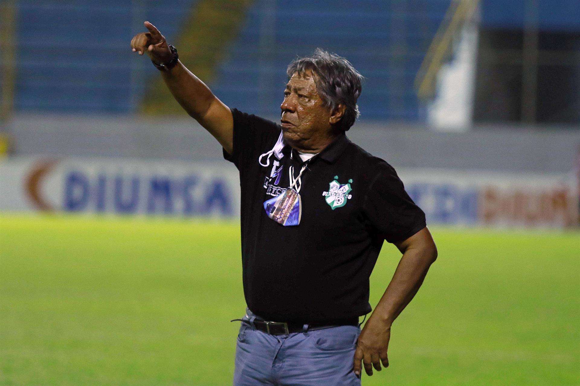 Imagen de archivo del entrenador hondureño Ramón Maradiaga. EFE/José Valle