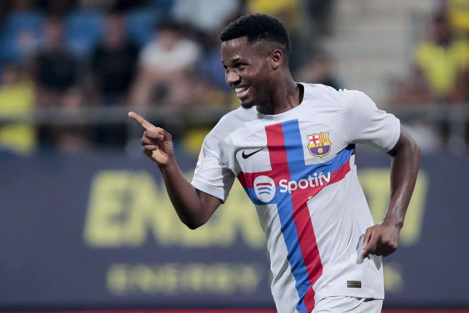 El delantero del FC Barcelona Ansu Fati en una foto de archivo. EFE/Román Ríos.