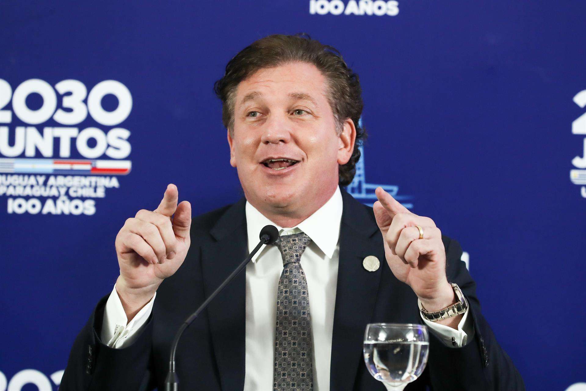 El presidente de la Confederación Suramericana de Fútbol (Conmebol), Alejandro Domínguez, en una fotografía de archivo. EFE/Raúl Martínez