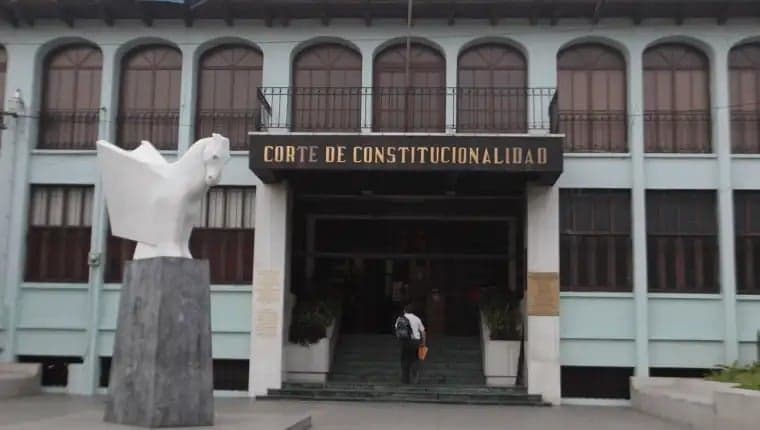 Corte de constitucionalidad amparo CC