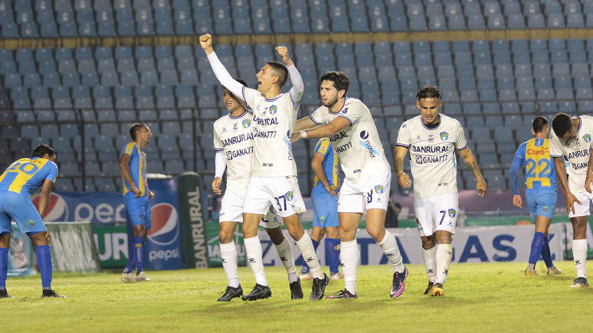 Allen Yanes Comunicaciones FC