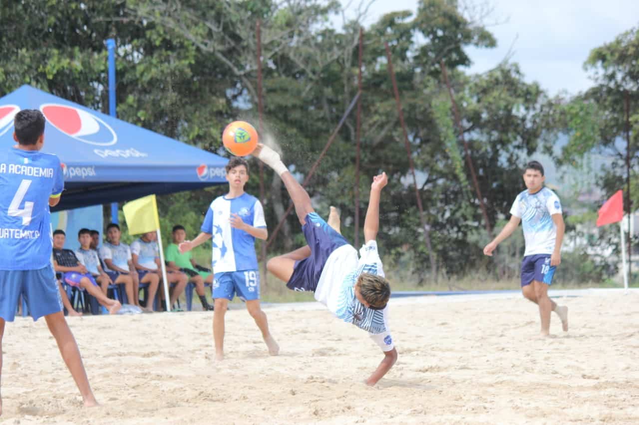 Futplaya tendrá campeones de Juvenil masculino y libre femenil