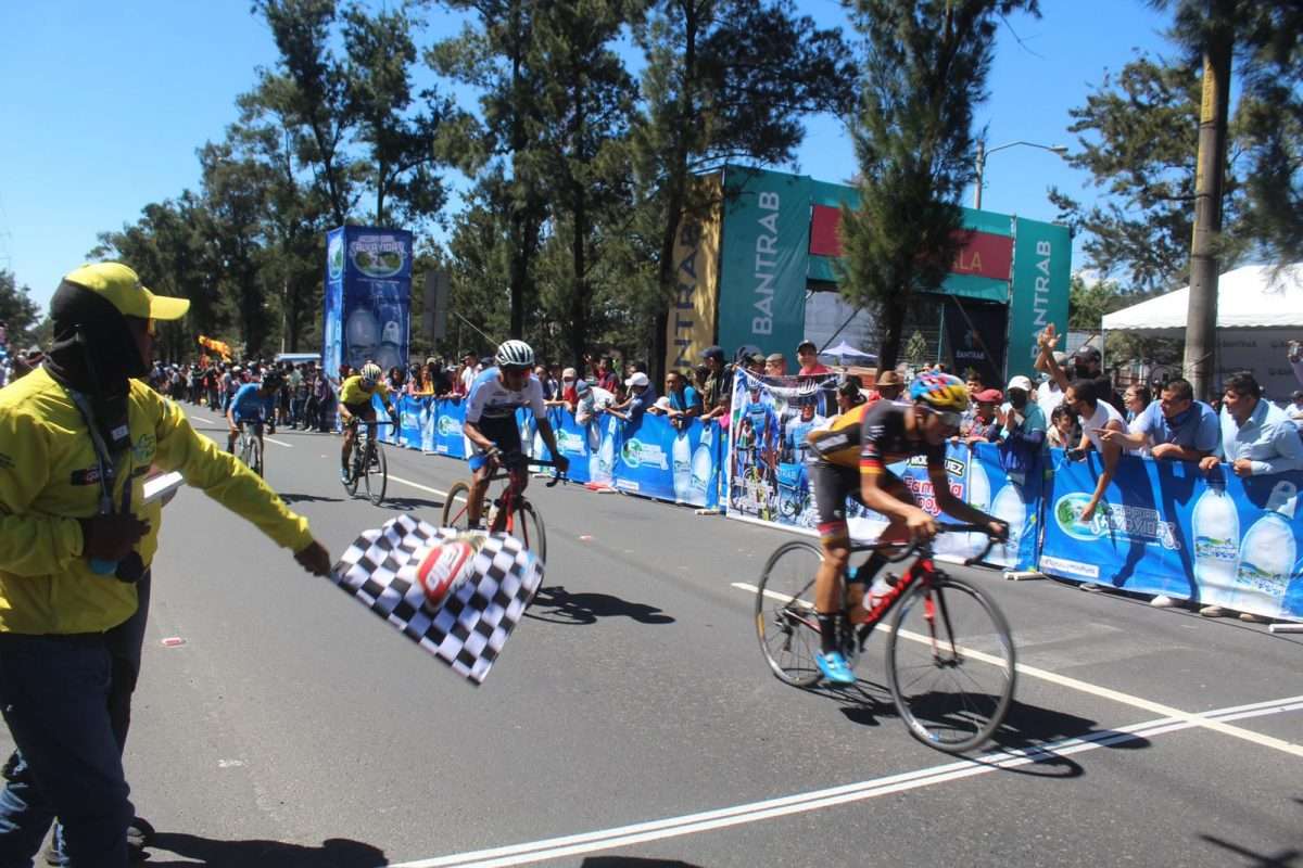 Vuelta 61 Henry Sam tour por la paz