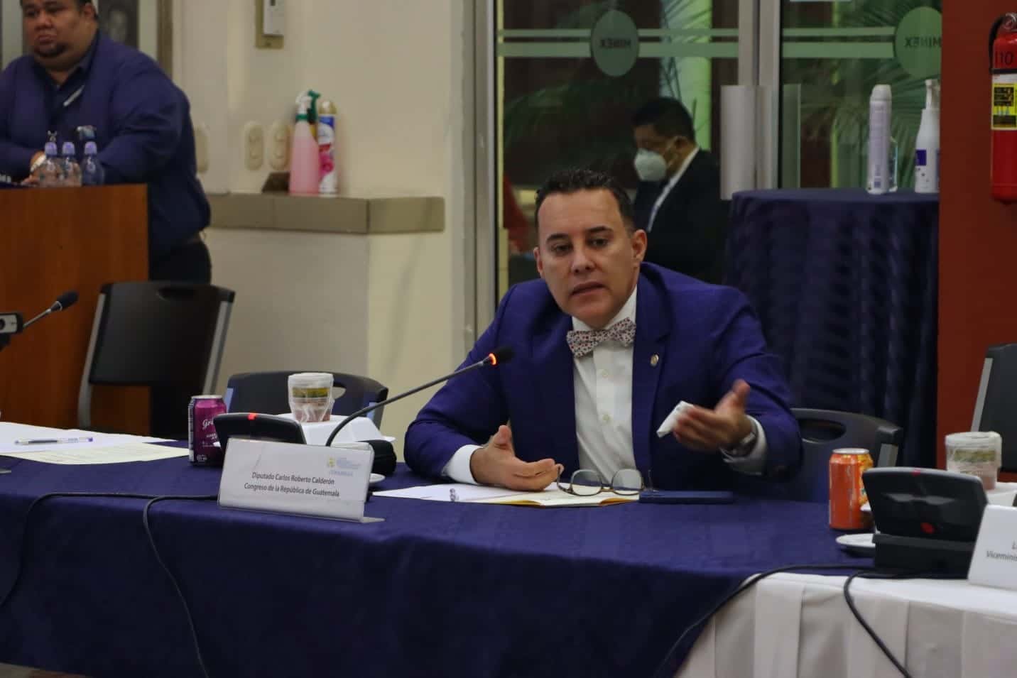 Diputado Carlos Calderón emite postura por muerte de joven en su apartamento