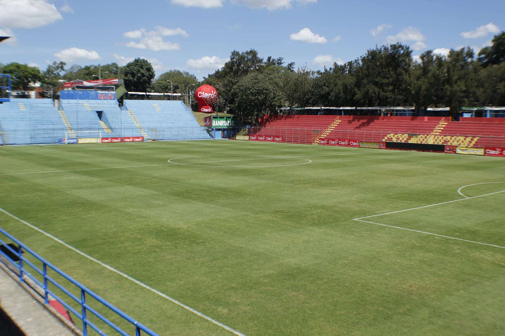 Universidad invitación Trébol