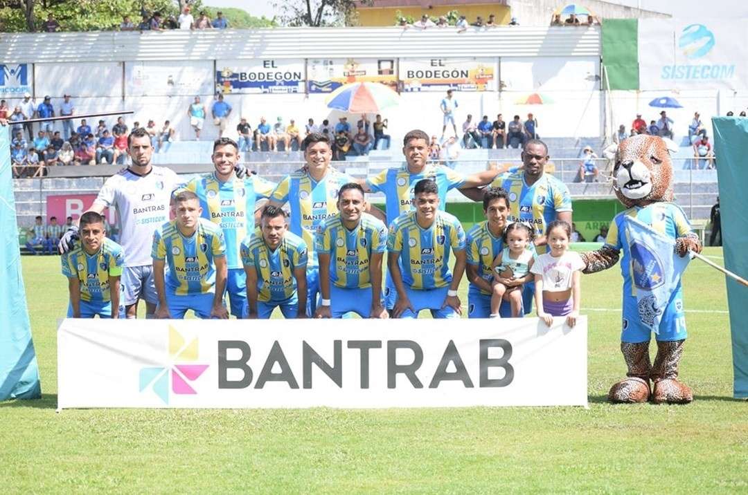 Santa Lucía 0 0 Comunicaciones