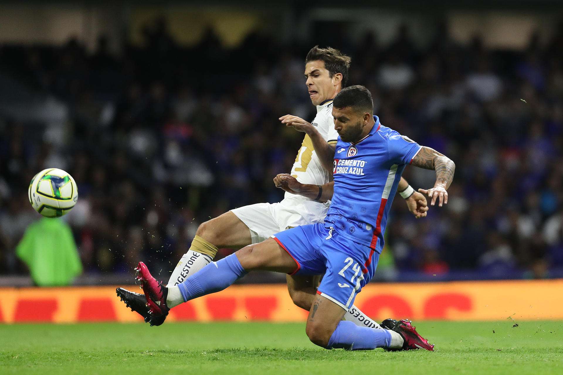 Cruz Azul vs Pumas