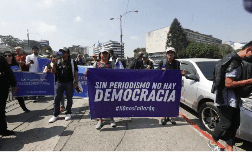 Entidades de prensa de Guatemala se declaran en asamblea permanente tras orden de juez para investigar a periodistas