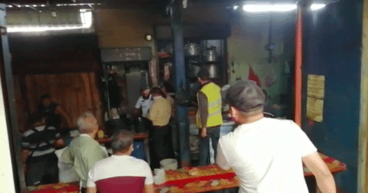 VIDEO | Socorristas trabajan en controlar un incendio en le mercado de Villa Nueva