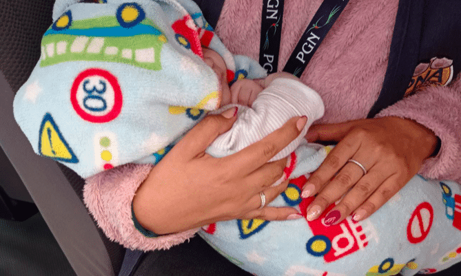 La historia del bebé que quitaron con engaños a una mamá al salir del hospital Roosevelt