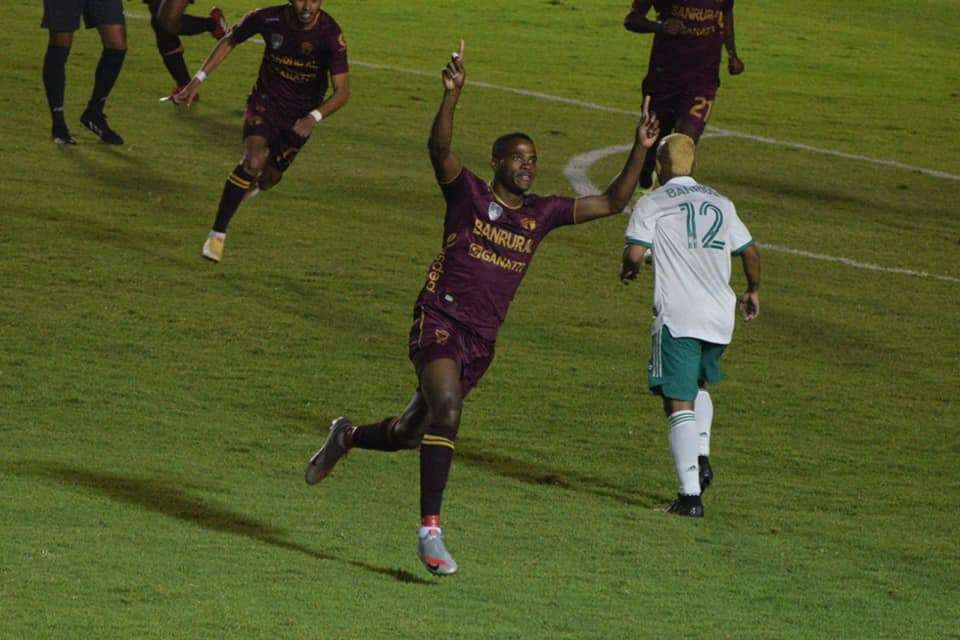 Karel Espino jugador de Cuba