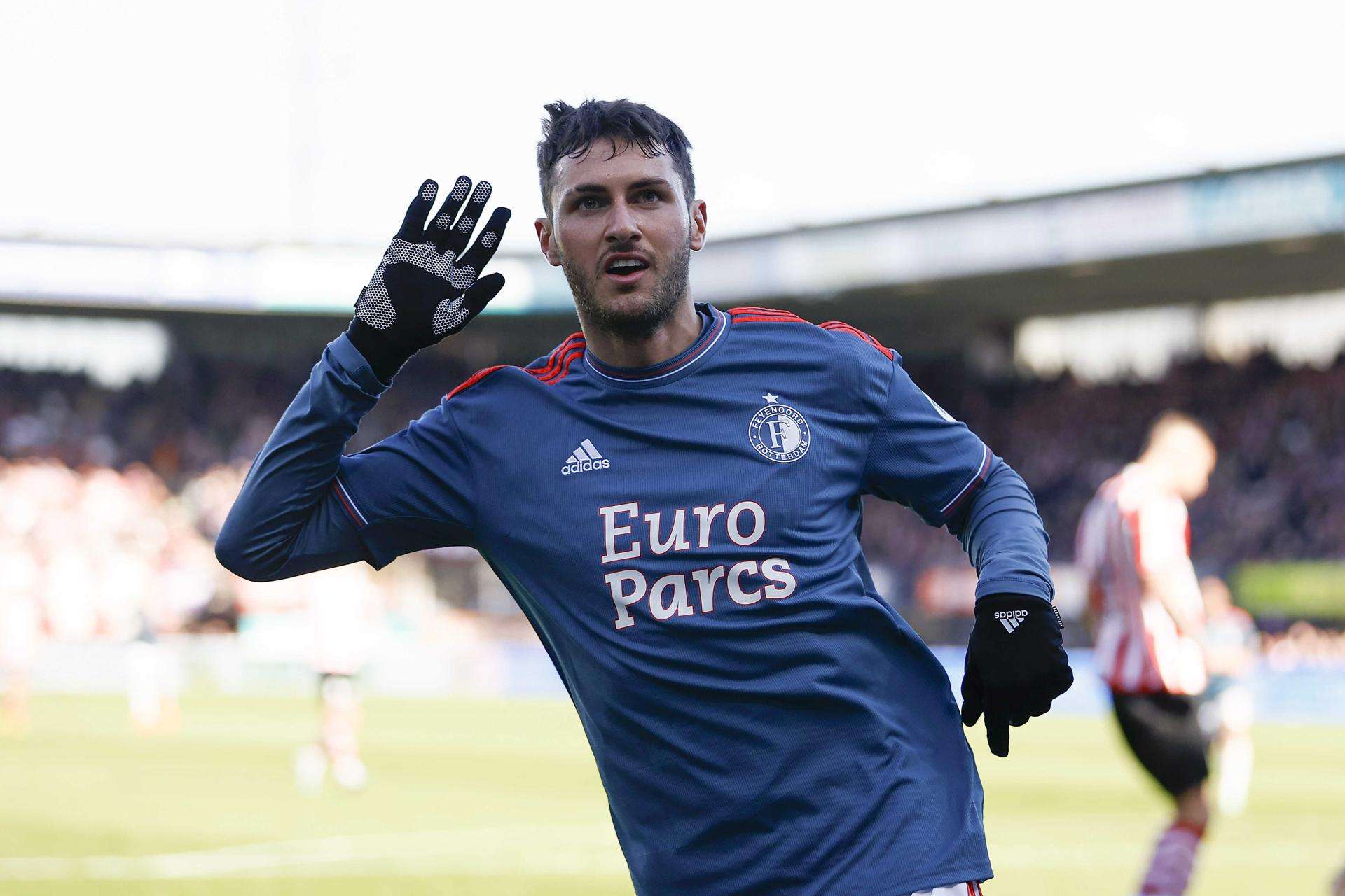 1-3. Santi Giménez encauza el triunfo del Feyenoord