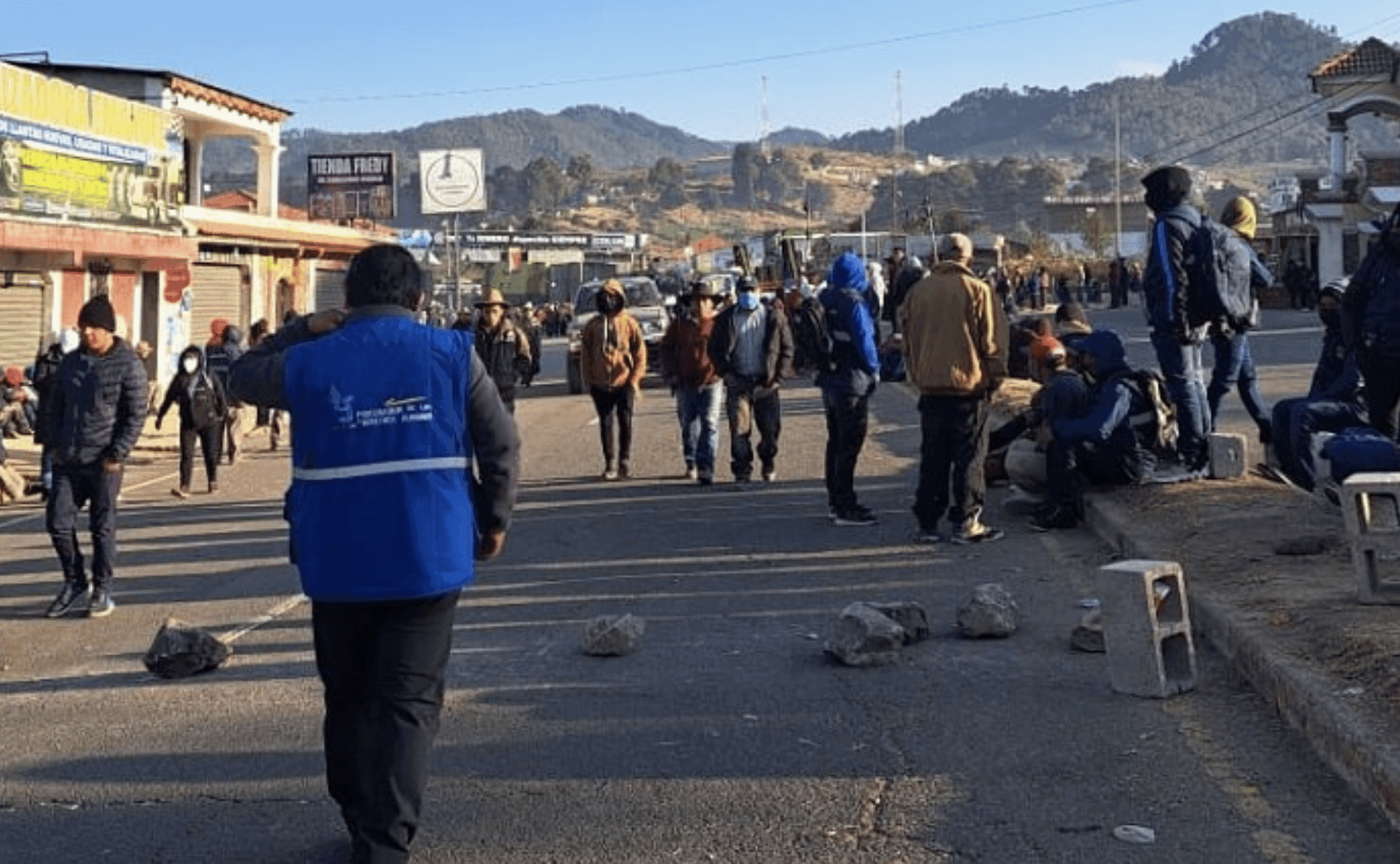 Pobladores de Nahualá levan bloqueos en la Interamericana. Duraron tres días