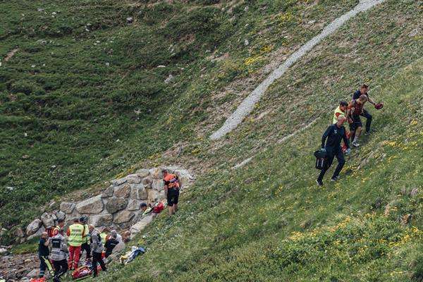 Gino Máder fallece tras accidente en Vuelta a Suiza