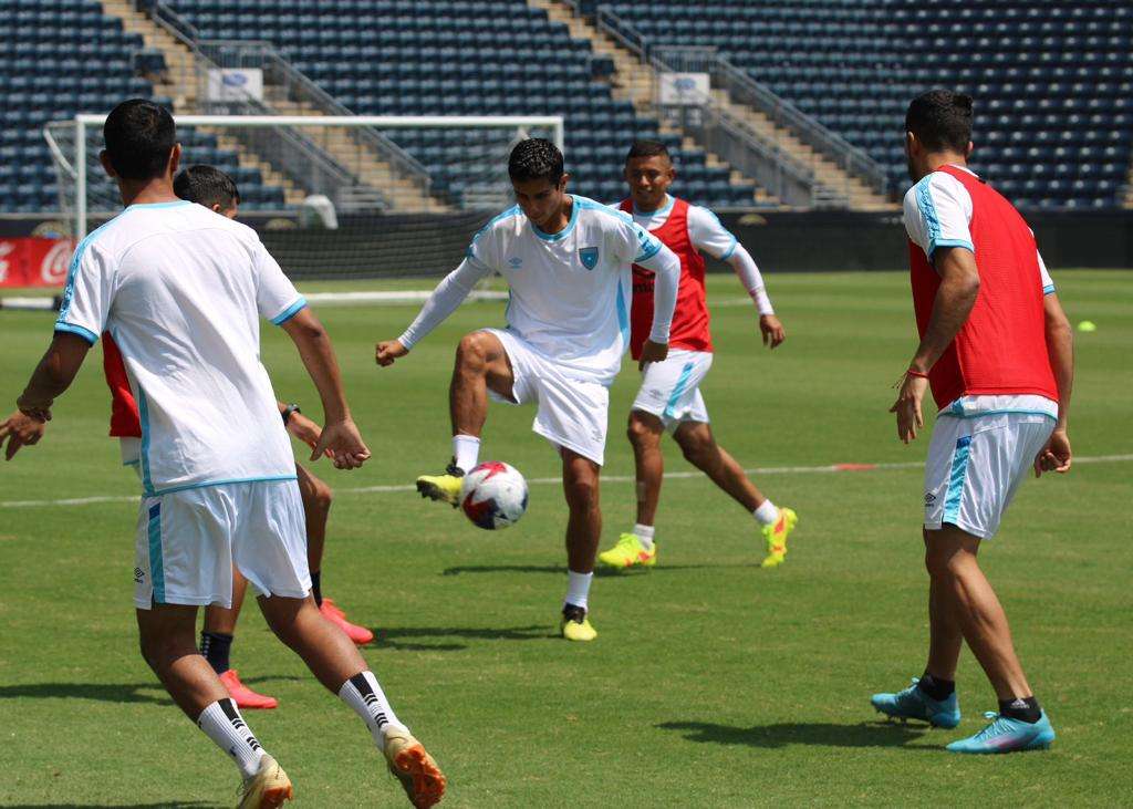 Selección de Guatemala entrena en el Subaru Park