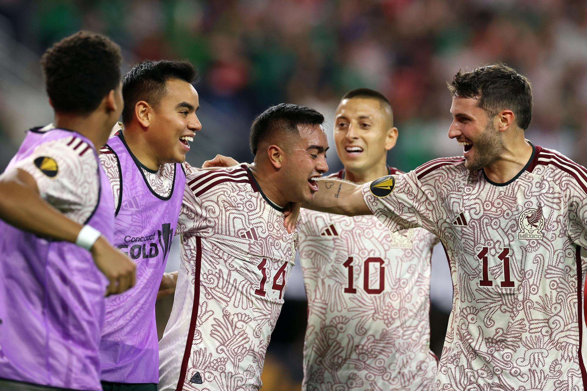 2-0. México logra una contundente victoria sobre Costa Rica y avanza a las semifinales
