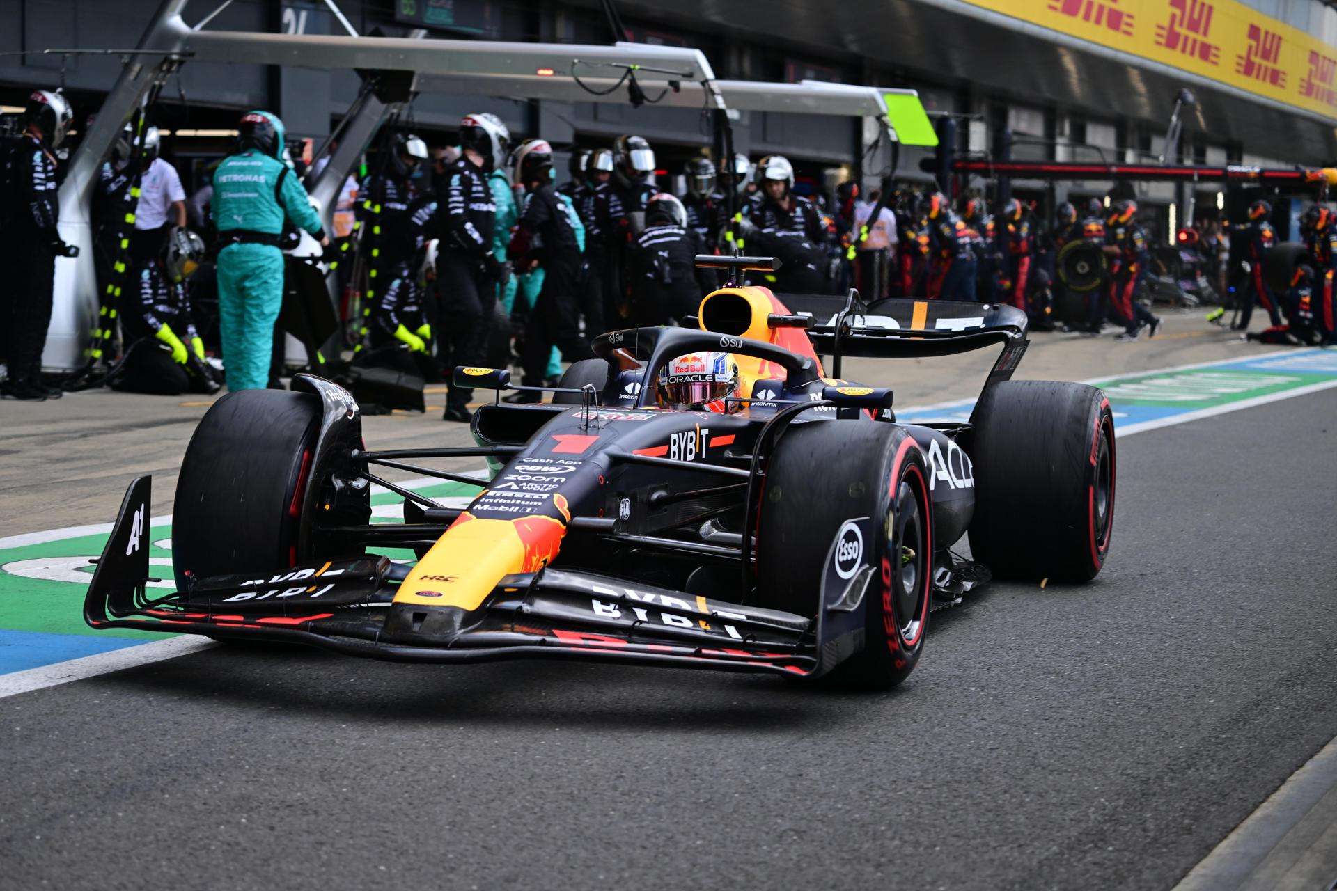 Verstappen también gana en Silverstone; Pérez fue sexto, Alonso, séptimo; y Sainz, décimo