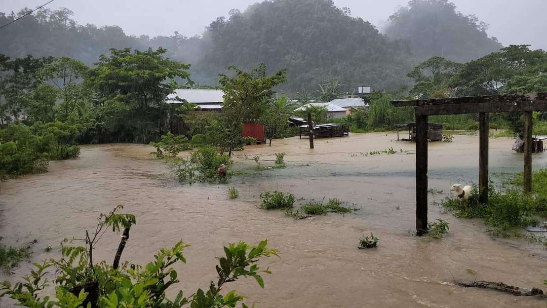 Lluvia causa inundaciones en algunos sector del país