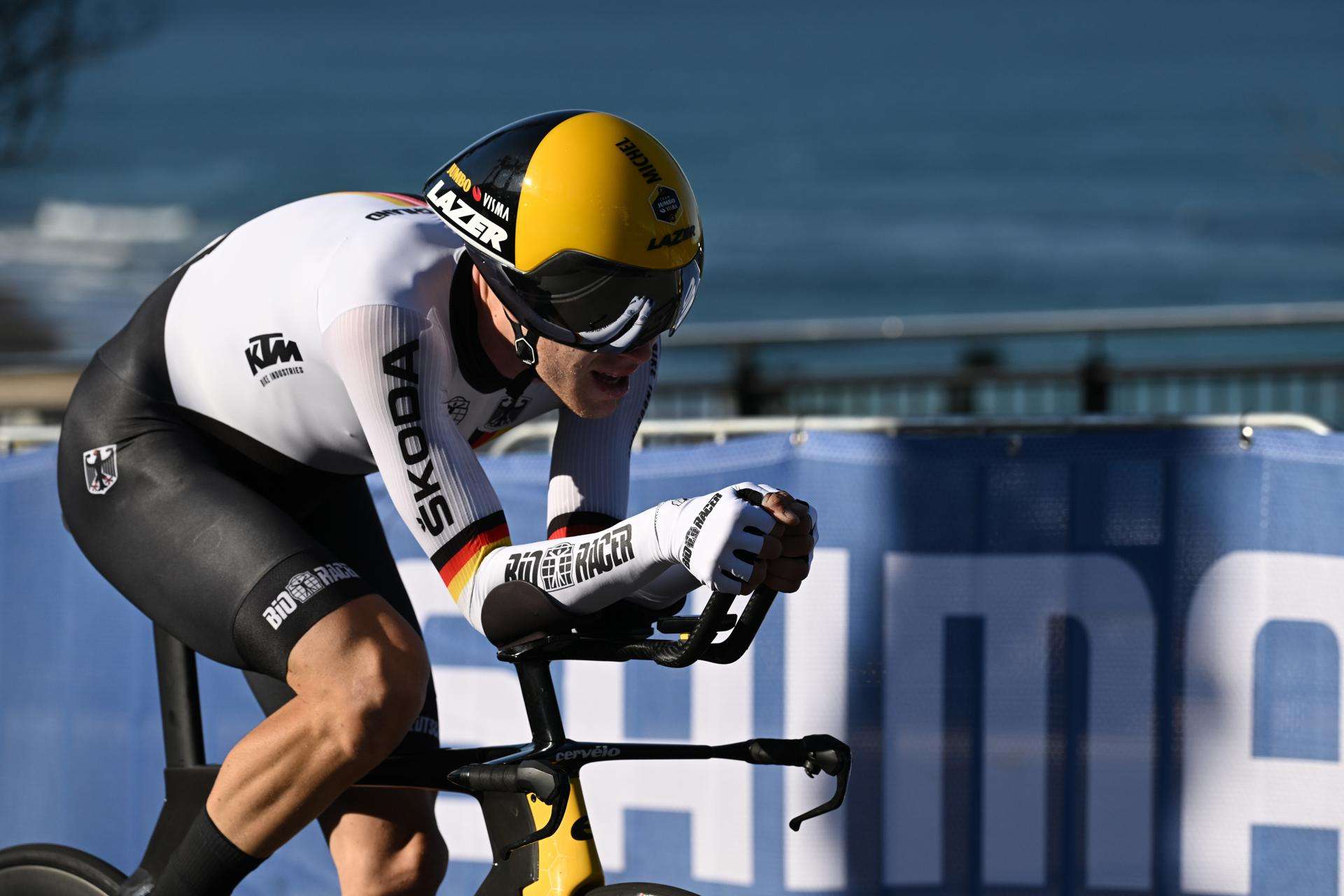 El Jumbo Visma suspende provisionalmente al alemán Hessmann