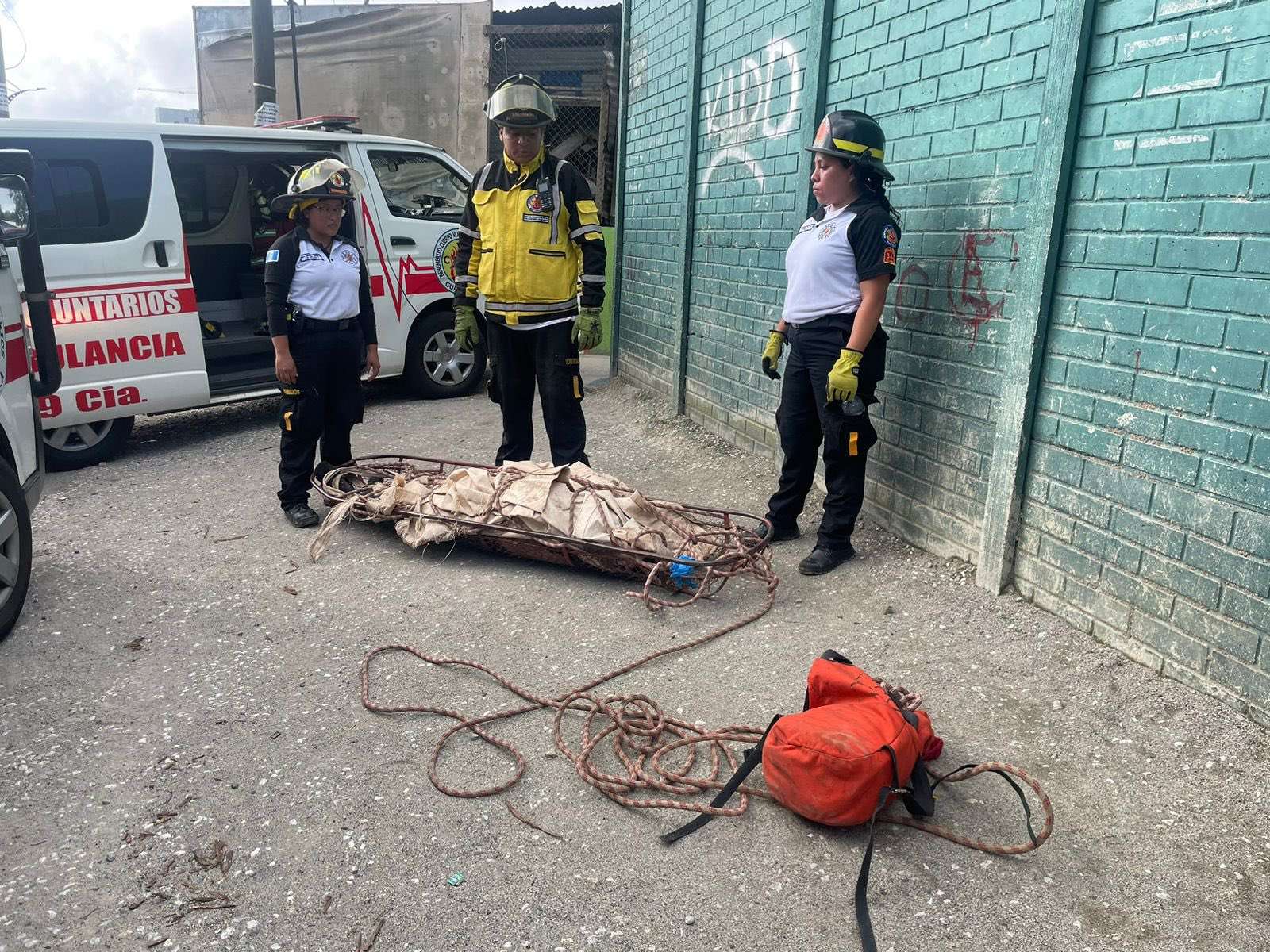 Joven se lanzó de una baranda en el puente del Incienso,