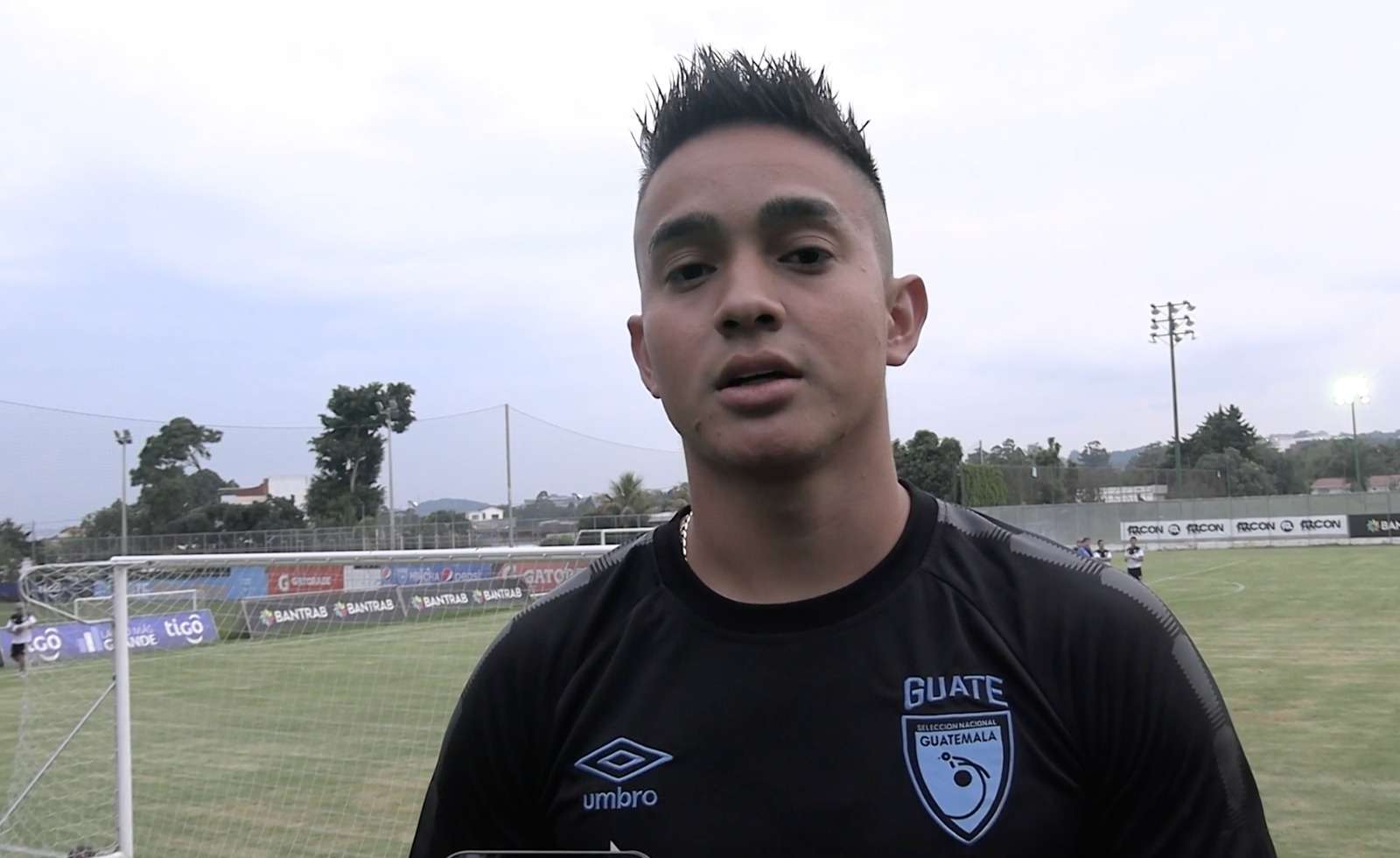 Óscar Alexander Santis Cayax Selección