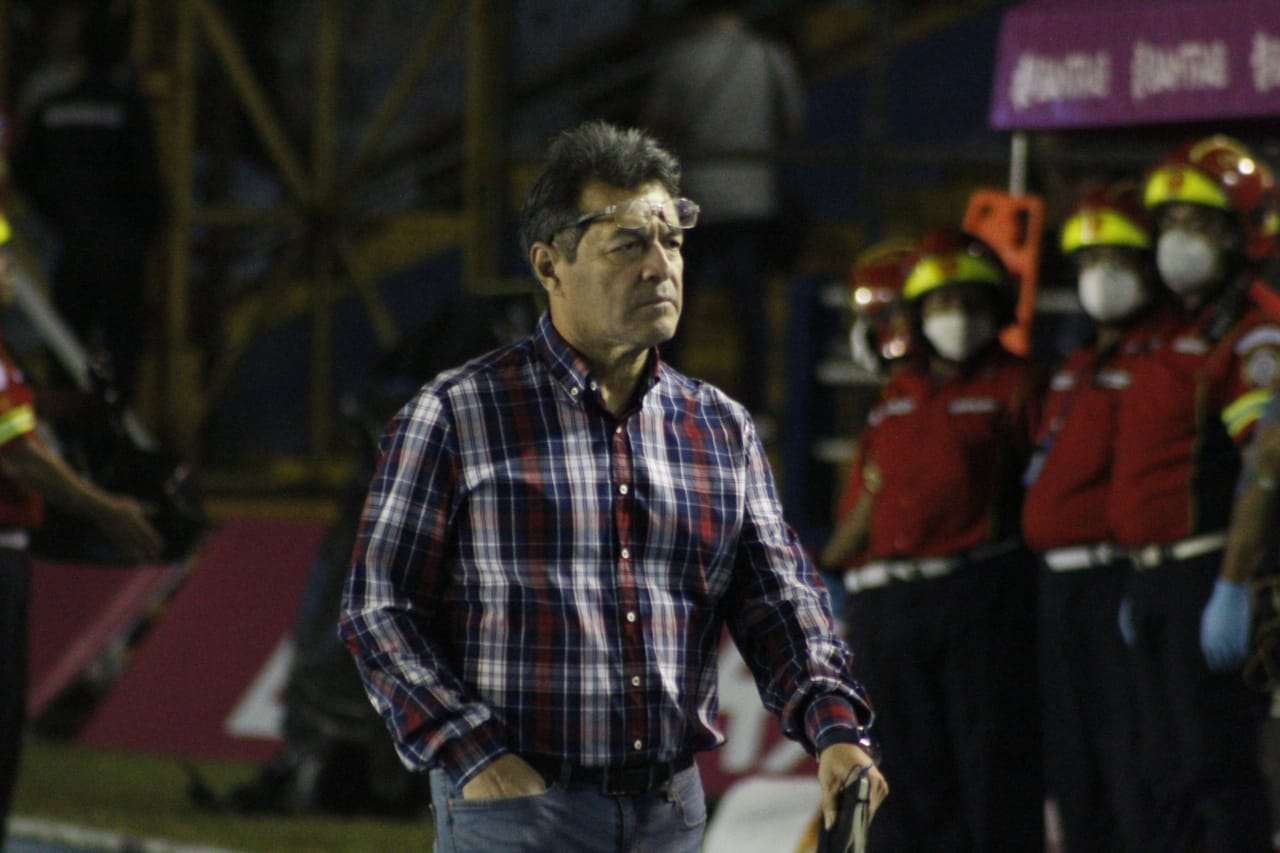 Selección Guatemala El Salvador Hugo Pérez