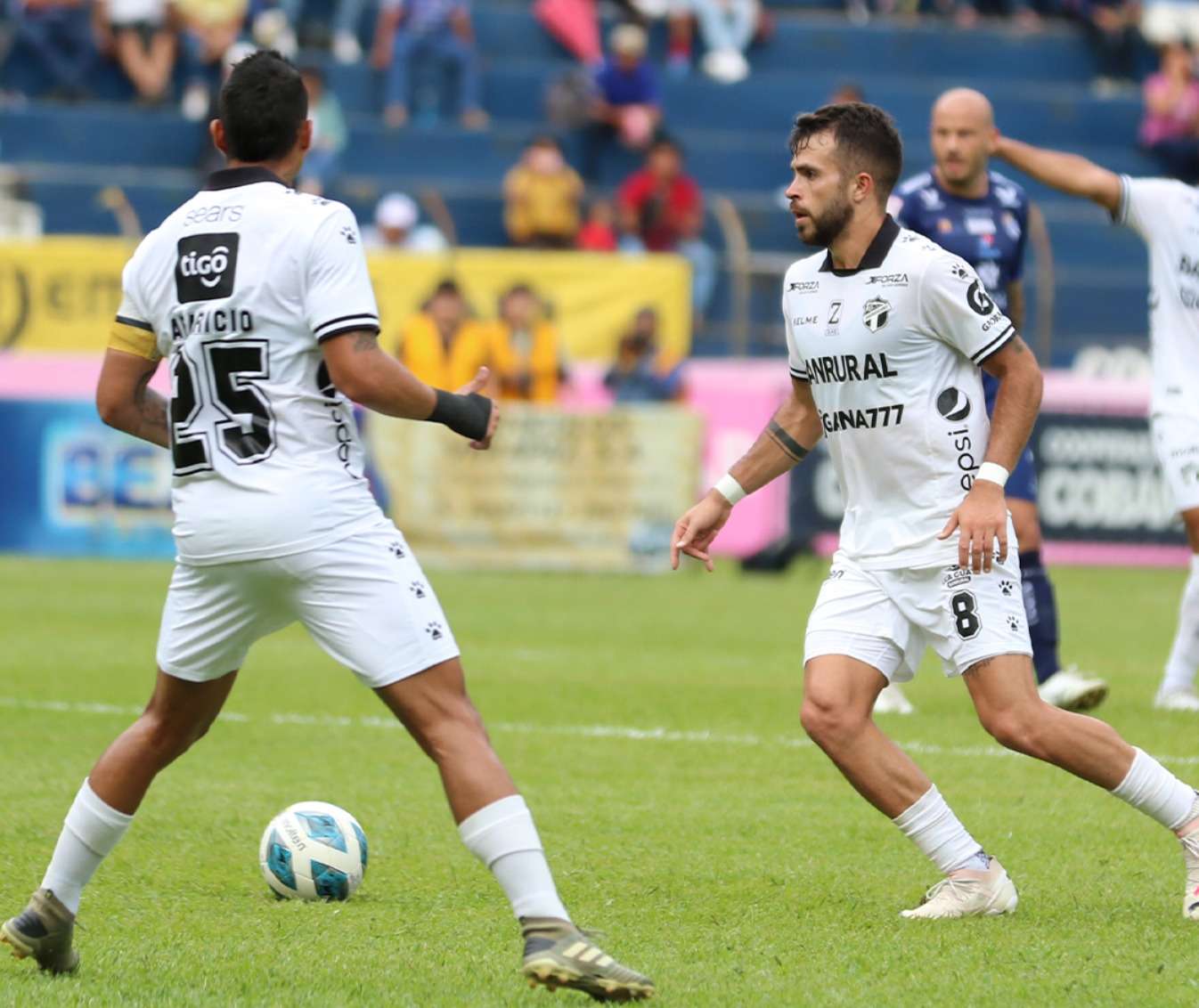 Comunicaciones FC Cobán Imperial Apertura 2023 Jornada 8 Rodrigo Saravia