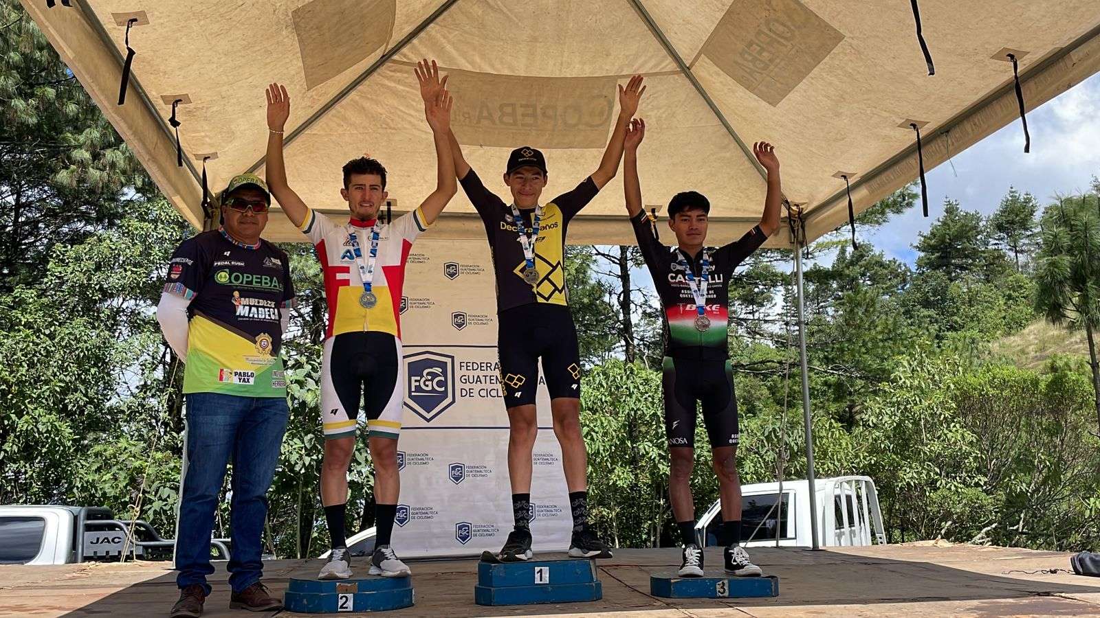 Julio Ispaché ganó la segunda etapa de la Clásica prevuelta y es nuevo líder Tapachula