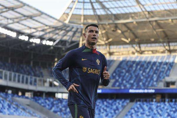 El futbolista de la selección de Portugal Cristiano Ronaldo en una foto de archivo. EFE/EPA/MIGUEL A. LOPEZ