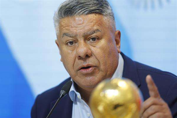El presidente de Liga Profesional de Fútbol Argentina Claudio Fabián Tapia habla este 5 de octubre de 2023. EFE/ Juan Ignacio Roncoroni