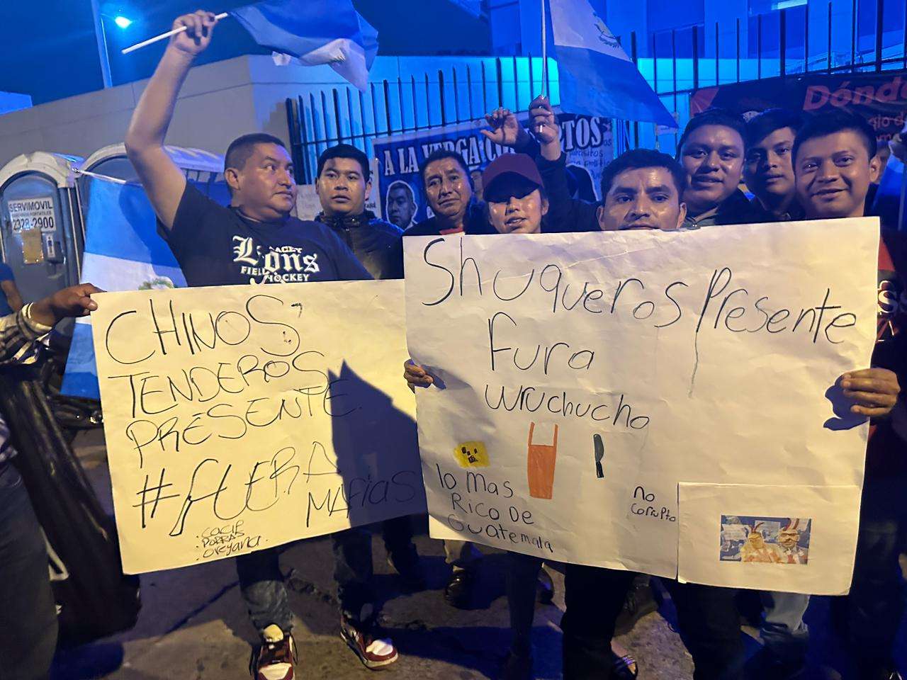 Shuqueros y Tenderos