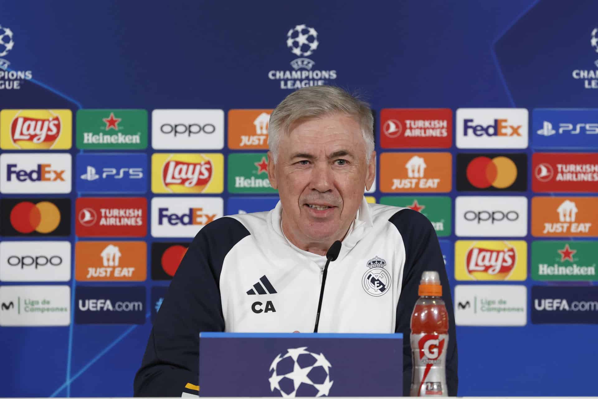 Ancelotti: "Vinícius ha mejorado muchísimo su actitud"