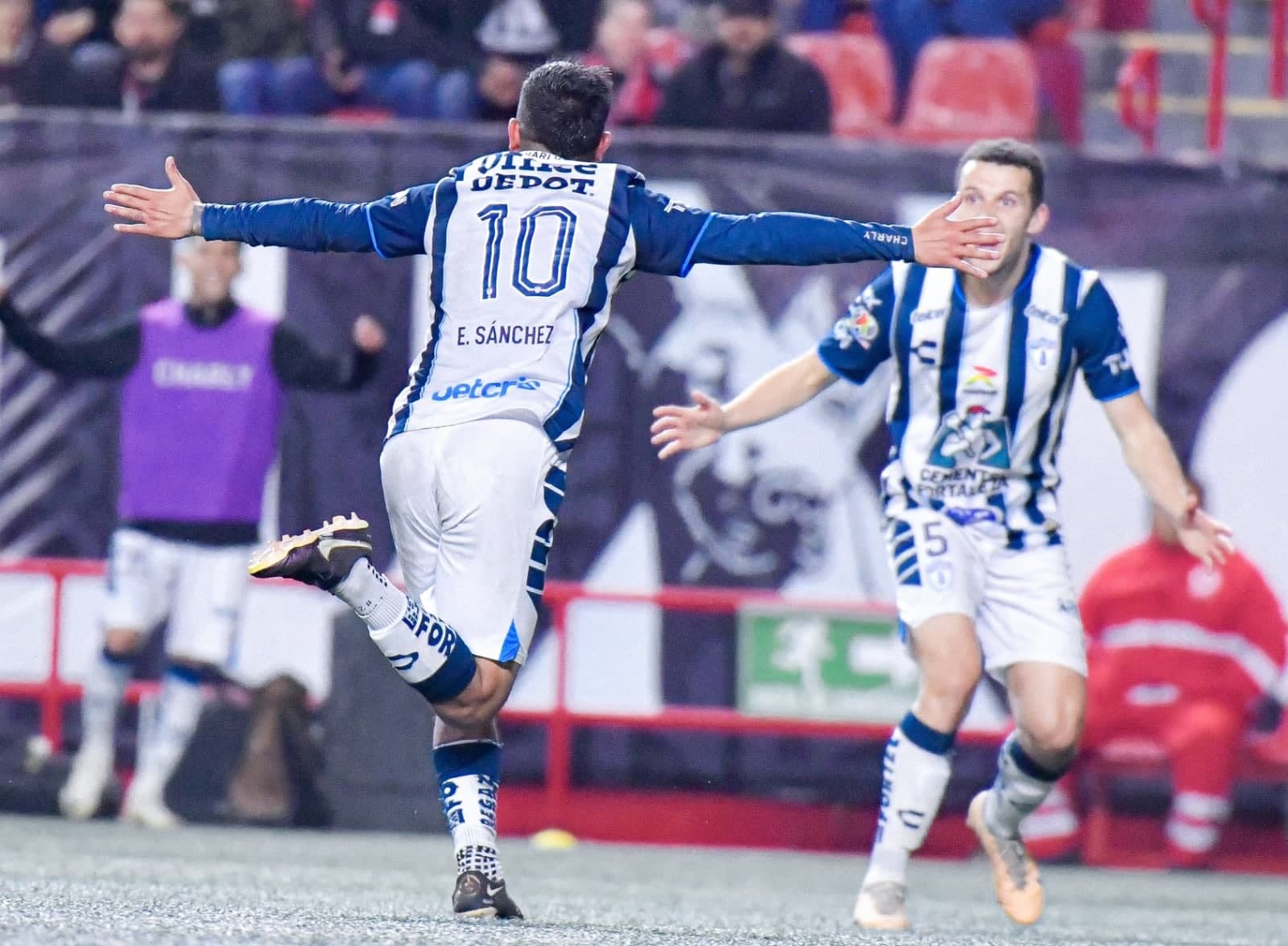Pachuca vence a Tijuana y entra en zona de repesca para la liguilla final en México