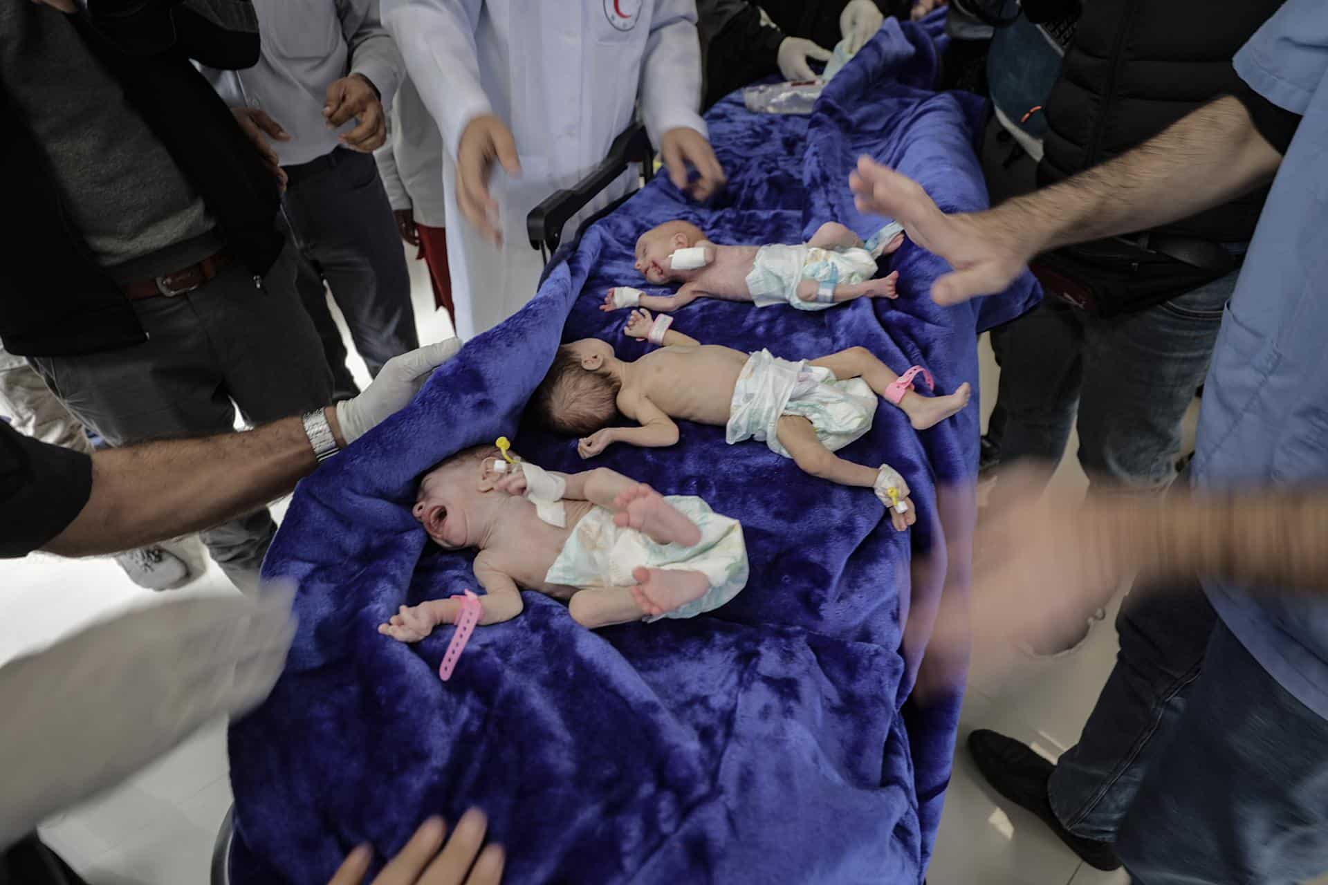 Tres bebés prematuros mueren en un hospital del norte de Gaza por falta de electricidad